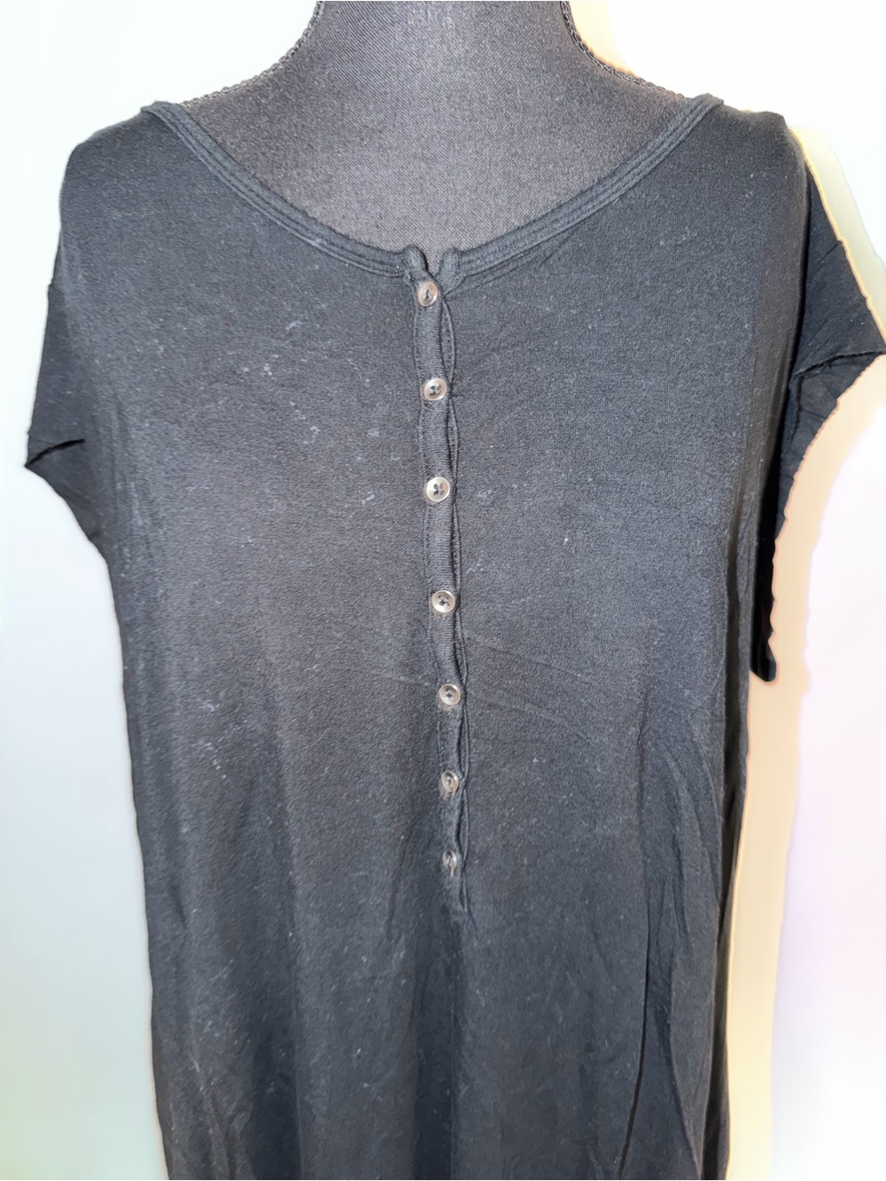 American Eagle Outfitters Soft & Sexy Black Short Sleeve Button-Front Tee - Picture 2 of 3
